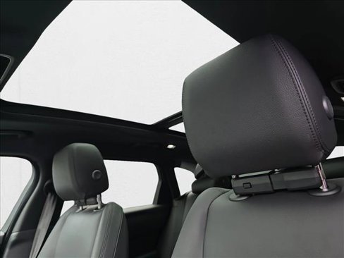 New 2026 Land Rover Range Rover Velar Dynamic SE image 29