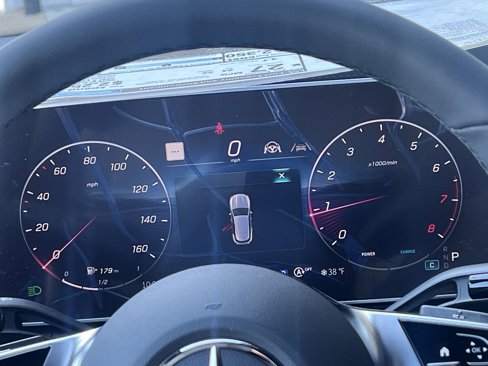 Certified 2025 Mercedes-Benz GLC 300 image 33