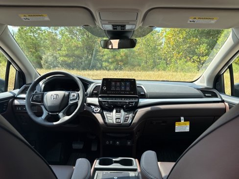 New 2026 Honda Odyssey Touring image 16