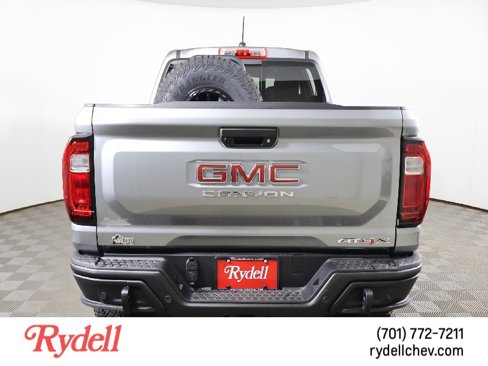 Certified 2025 GMC Canyon AT4 w/ AT4X AEV Edition image 5