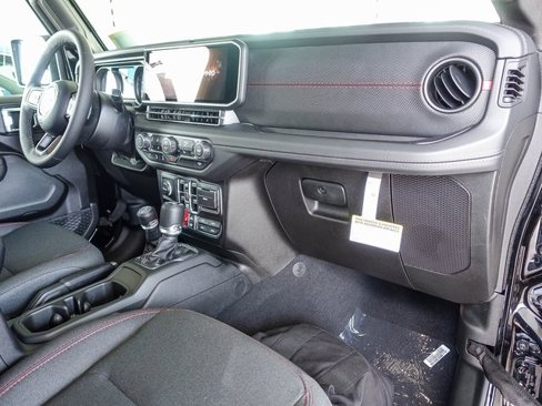 New 2025 Jeep Wrangler Unlimited Rubicon image 26