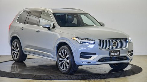 Certified 2025 Volvo XC90 B6 Plus image 6