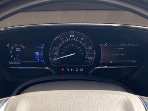 Used 2015 Lincoln Navigator 2WD image 13