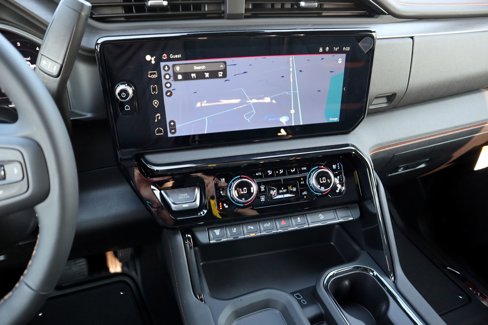 New 2026 GMC Sierra 2500 AT4 w/ AT4 Premium Plus Package image 12