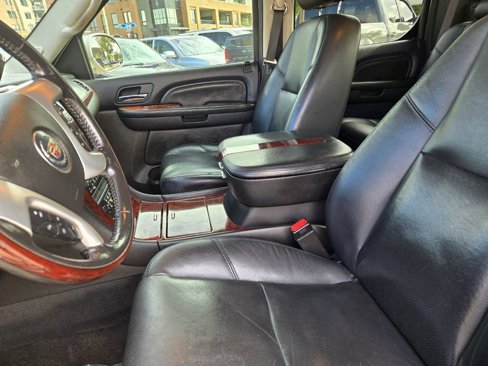 Used 2007 Cadillac Escalade EXT w/ Information Package image 15