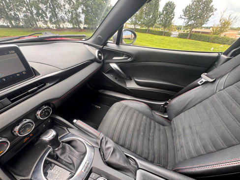 Used 2017 FIAT 124 Spider Abarth image 23