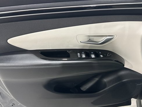 Used 2024 Hyundai Tucson Limited image 18