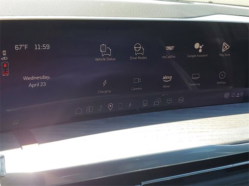 New 2025 Cadillac Escalade IQ Luxury 2 image 16