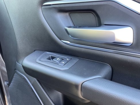 New 2026 RAM 1500 4x4 Crew Cab image 34