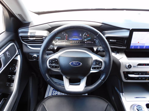 Used 2022 Ford Explorer XLT w/ Equipment Group 202A image 17
