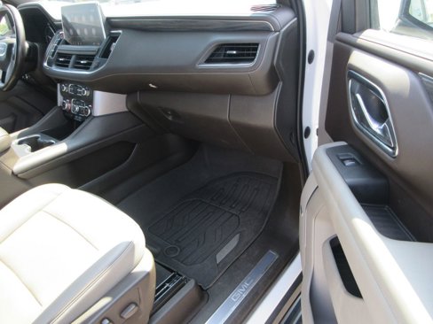 Used 2021 GMC Yukon SLT image 18