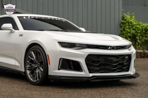 Used 2023 Chevrolet Camaro ZL1 image 38