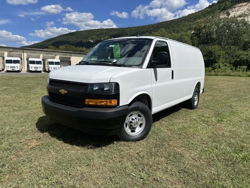 New 2025 Chevrolet Express 3500 w/ Driver Convenience Package image 1