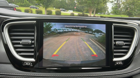 New 2026 Chrysler Pacifica Select image 30