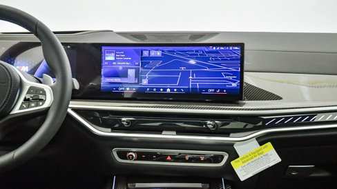 New 2026 BMW X7 M60i image 16
