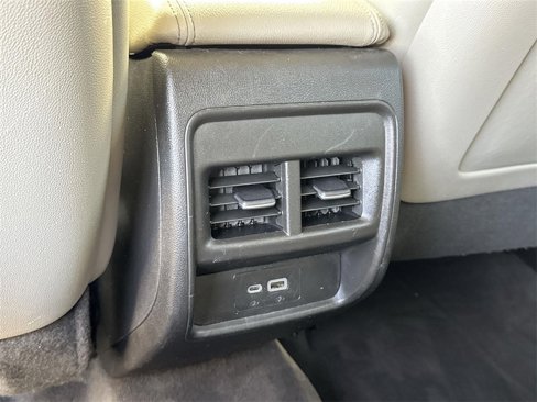 Used 2022 Cadillac XT4 Premium Luxury w/ Enhanced Visibility Package image 18