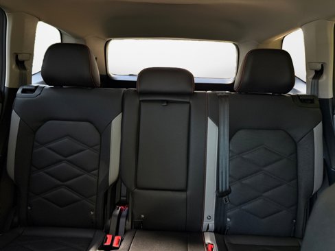 New 2025 Volkswagen Atlas Peak Edition SE image 12