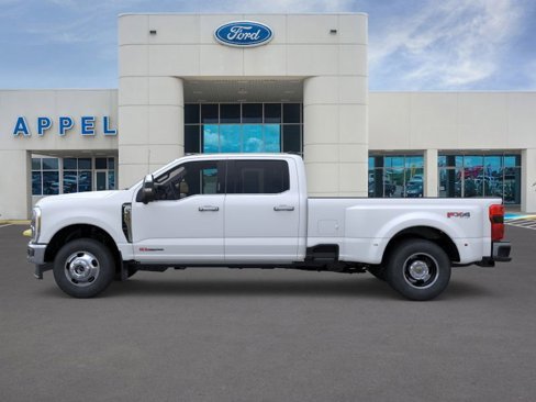 New 2026 Ford F350 4x4 Crew Cab DRW Super Duty image 4