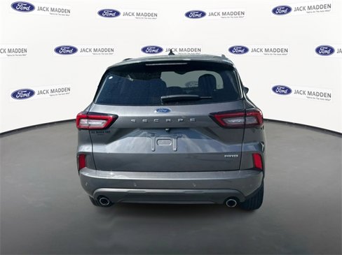 Certified 2023 Ford Escape ST-Line w/ Tech Pack #1 image 5