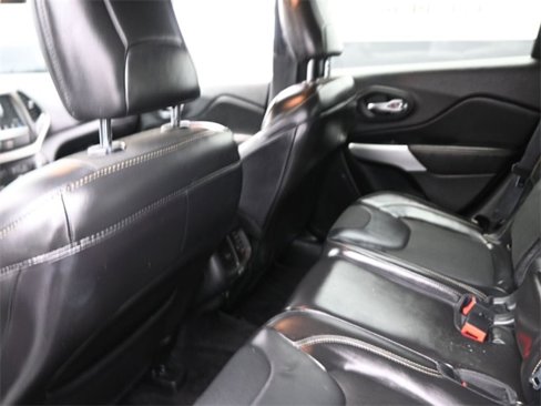 Used 2018 Jeep Cherokee Latitude Plus image 23