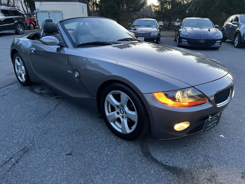 Used 2003 BMW Z4 2.5i image 1