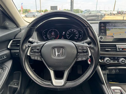 Used 2021 Honda Accord Touring image 11