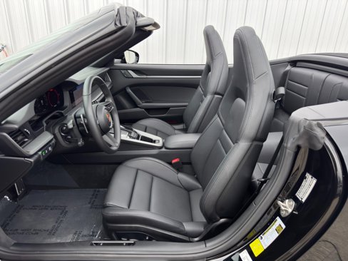 Used 2025 Porsche 911 Carrera image 16