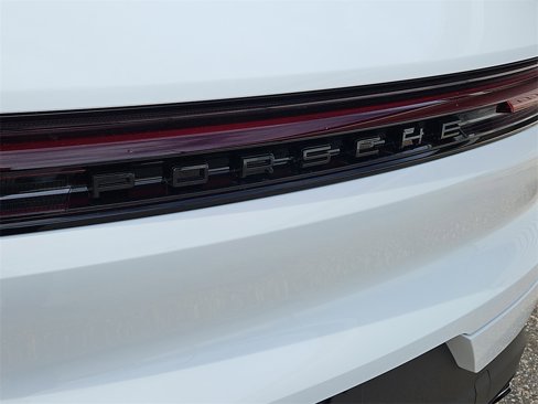 New 2026 Porsche Cayenne image 10