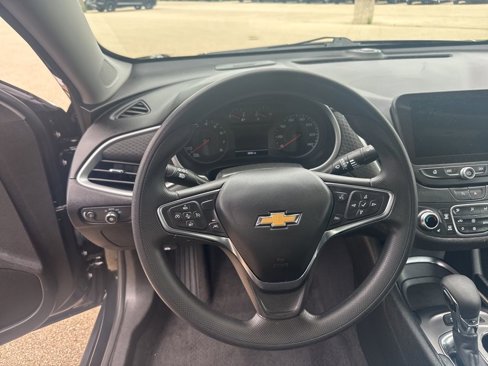 Used 2024 Chevrolet Malibu LT image 10