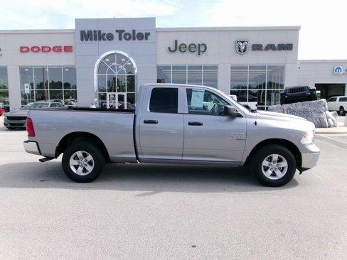 Used 2024 RAM 1500 Classic SLT image 5