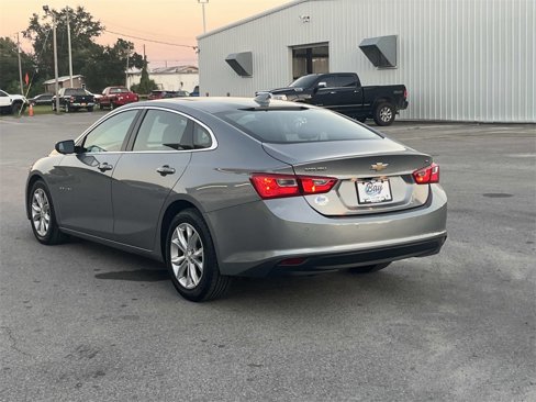 Used 2024 Chevrolet Malibu LT image 3