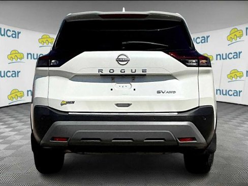 Certified 2022 Nissan Rogue SV image 5