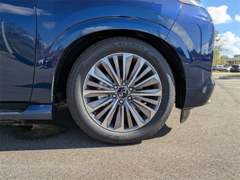 New 2025 INFINITI QX80 Sensory image 11
