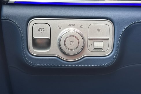 New 2026 Mercedes-Benz GLS 580 4MATIC image 35