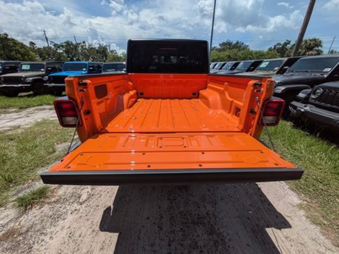 New 2025 Jeep Gladiator Sport image 11