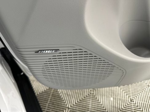 Certified 2025 Hyundai Kona Limited image 47