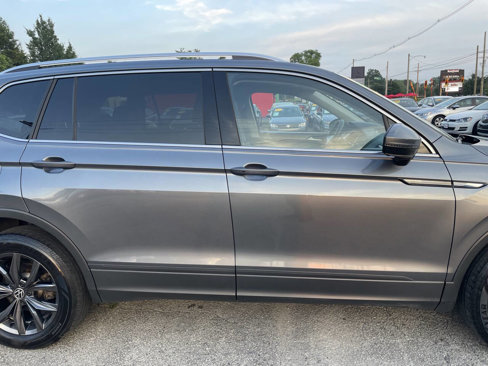 Used 2022 Volkswagen Tiguan SE image 33
