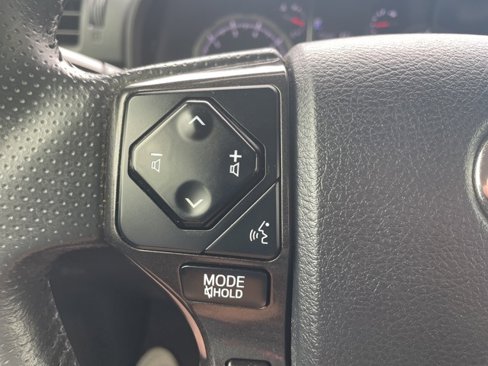 Used 2022 Toyota 4Runner TRD Off-Road image 26