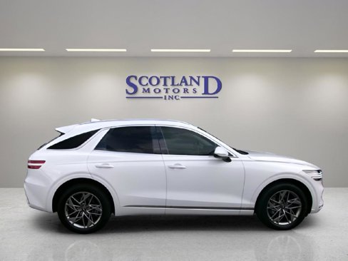 Used 2025 Genesis GV70 2.5T image 5