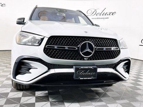 Used 2024 Mercedes-Benz GLE 450 4MATIC w/ AMG Line Exterior image 31