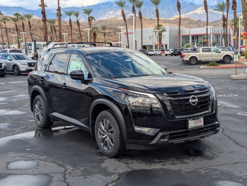 New 2025 Nissan Pathfinder SV image 6