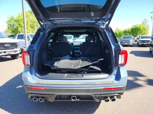 Used 2025 Ford Explorer ST image 17