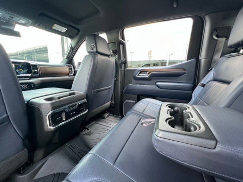 Used 2023 Chevrolet Silverado 1500 High Country w/ Z71 Off-Road Package image 19