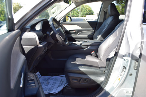 Used 2024 Toyota Grand Highlander AWD image 38