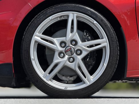 Used 2022 Chevrolet Corvette Stingray Preferred Cpe w/ Body-Color Dual Roof Package image 19