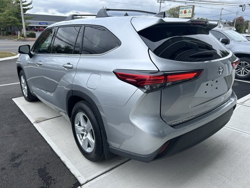 Used 2022 Toyota Highlander L image 25