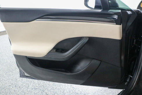 Used 2023 Tesla Model S Plaid image 21