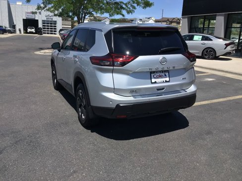 New 2025 Nissan Rogue SV w/ SV Premium Package image 4