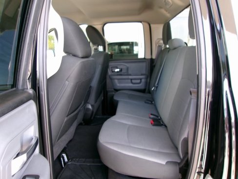 Used 2024 RAM 1500 Classic SLT image 17