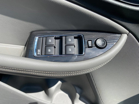 Used 2018 Chevrolet Impala LS image 12